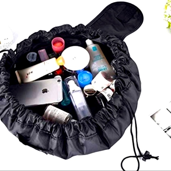 SOLD🦋3/$30🦋 lay & play makeup bag ~ great travel cosmetic bag - Picture 2 of 12